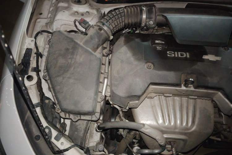 Used Chevrolet Malibu XL 2016 2.5L Automatic RuiZun Edition Engine Bay Right