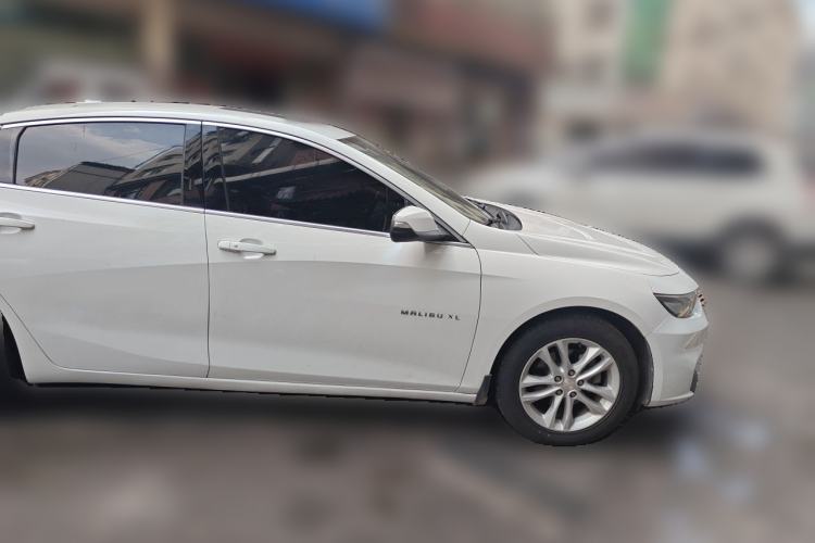 Used Chevrolet Malibu XL 2016 1.5T Dual-Clutch Ruichi Edition Front Right 45 Deg