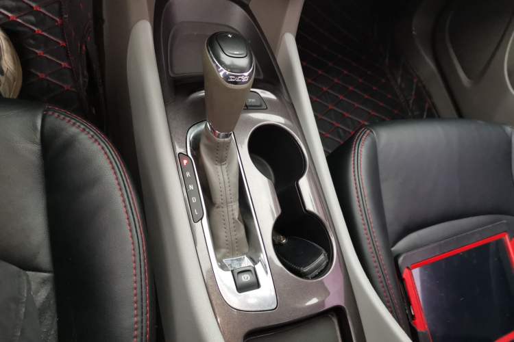 Used Chevrolet Malibu XL 2016 1.5T Dual-Clutch Enjoyment Edition Gear Lever