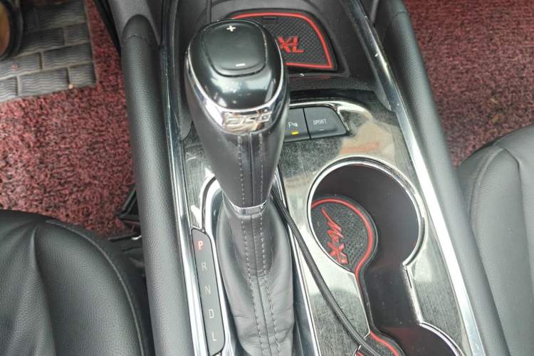 Used Chevrolet Malibu XL 2016 1.5T Dual-Clutch Ruichi Edition Gear Lever