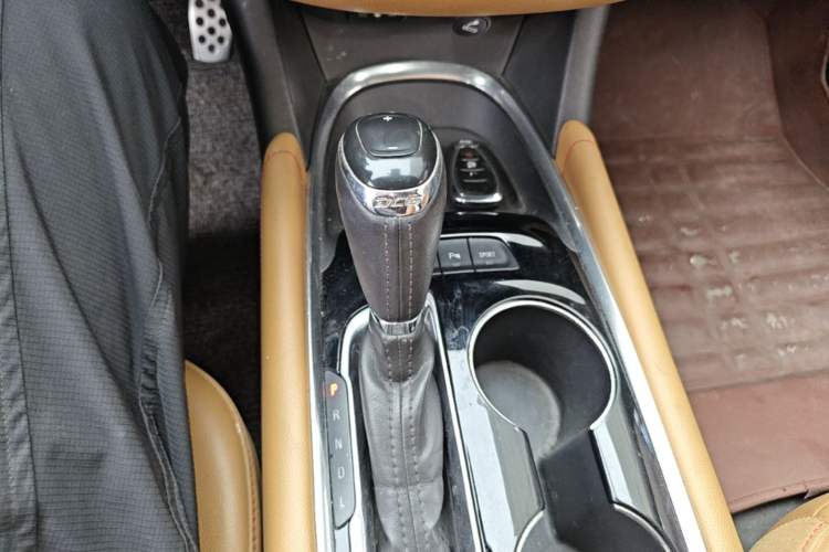 Used Chevrolet Malibu XL 2016 1.5T Dual-Clutch Ruibao Edition Gear Lever