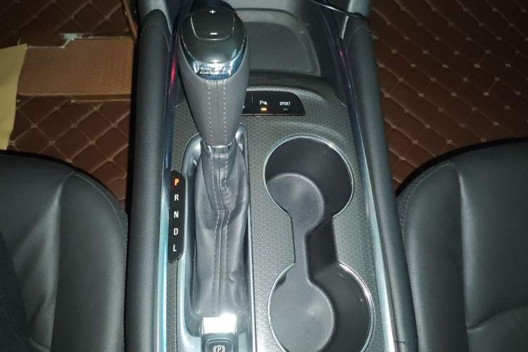 Used Chevrolet Malibu XL 2016 1.5T Dual-Clutch Ruichi Edition Gear Lever
