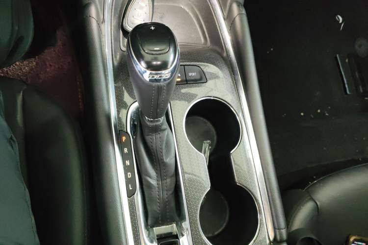 Used Chevrolet Malibu XL 2016 1.5T Dual-Clutch Ruichi Edition Gear Lever