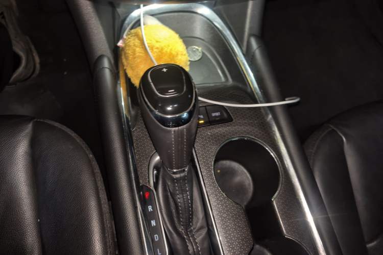 Used Chevrolet Malibu XL 2016 2.5L Automatic RuiShang Version Gear Lever