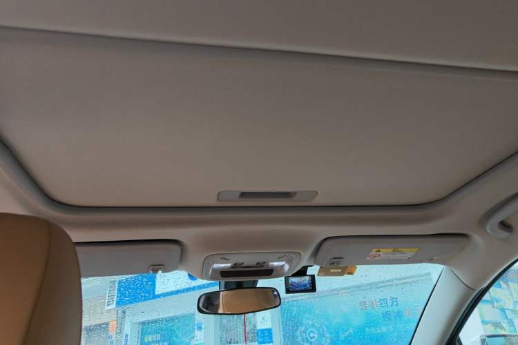 Used Chevrolet Malibu XL 2016 1.5T Dual-Clutch Ruichi Edition Headliner