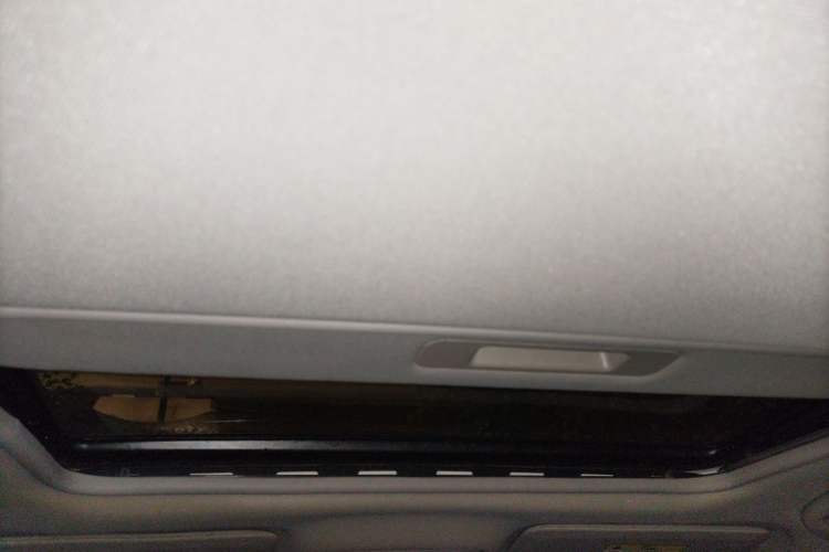 Used Chevrolet Malibu XL 2016 1.5T Dual-Clutch Ruichi Edition Headliner