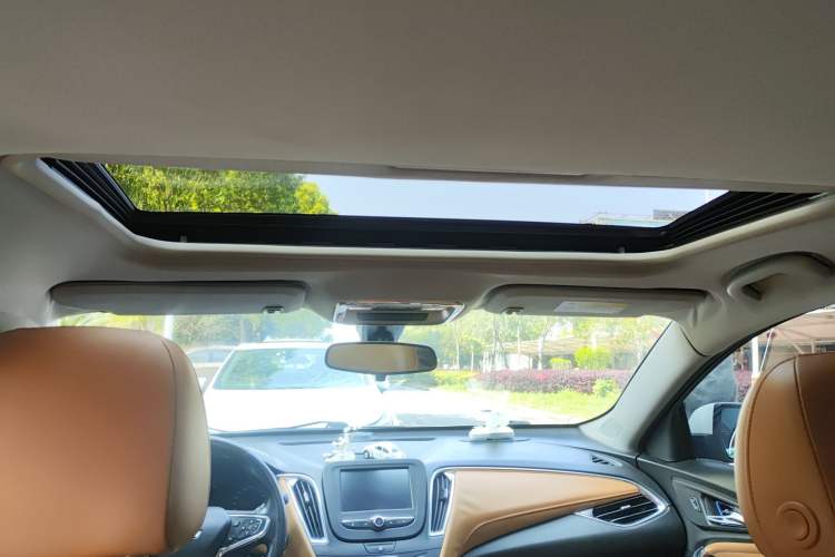 Used Chevrolet Malibu XL 2016 1.5T Dual-Clutch Ruichi Edition Headliner