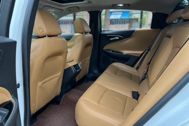 Used Chevrolet Malibu XL 2016 1.5T Dual-Clutch RuiShang Edition Interior 4