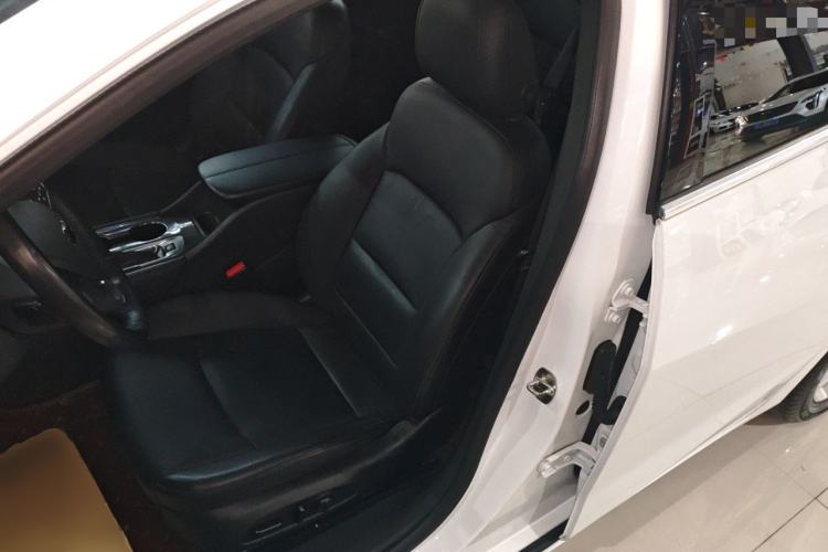 Used Chevrolet Malibu XL 2016 1.5T Dual-Clutch Ruichi Edition Left Front Seat