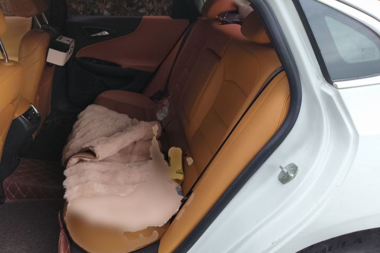 Used Chevrolet Malibu XL 2016 1.5T Dual-Clutch RuiShang Edition Left Rear Seat