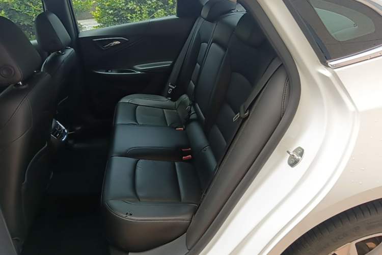 Used Chevrolet Malibu XL 2016 1.5T Dual-Clutch Ruibao Edition Left Rear Seat