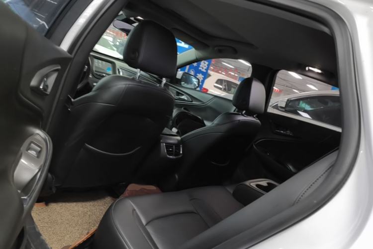 Used Chevrolet Malibu XL 2016 1.5T Dual-Clutch Ruichi Edition Left Rear Seat