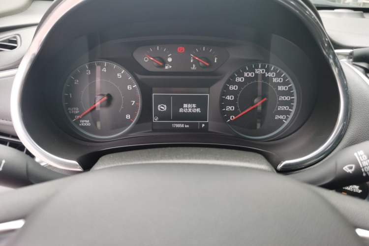 Used Chevrolet Malibu XL 2016 1.5T Dual-Clutch Ruichi Edition Odometer Close Up