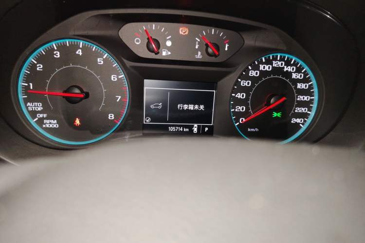 Used Chevrolet Malibu XL 2016 1.5T Dual-Clutch Ruichi Edition Odometer Close Up
