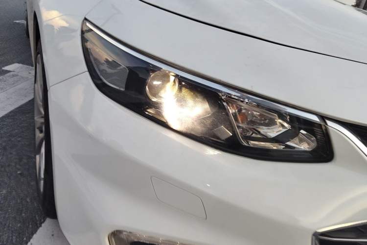 Used Chevrolet Malibu XL 2016 1.5T Dual-Clutch Ruibao Edition Right Front Headlight