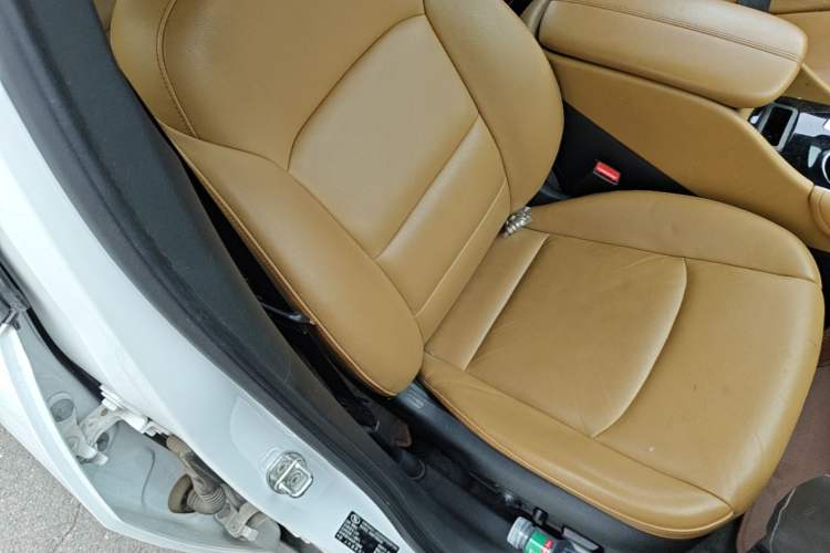 Used Chevrolet Malibu XL 2016 1.5T Dual-Clutch Ruibao Edition Right Front Seat