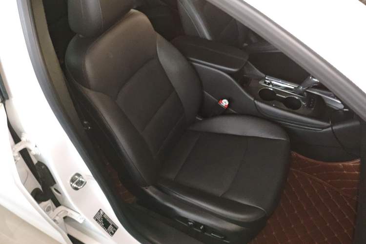 Used Chevrolet Malibu XL 2016 1.5T Dual-Clutch Ruichi Edition Right Front Seat