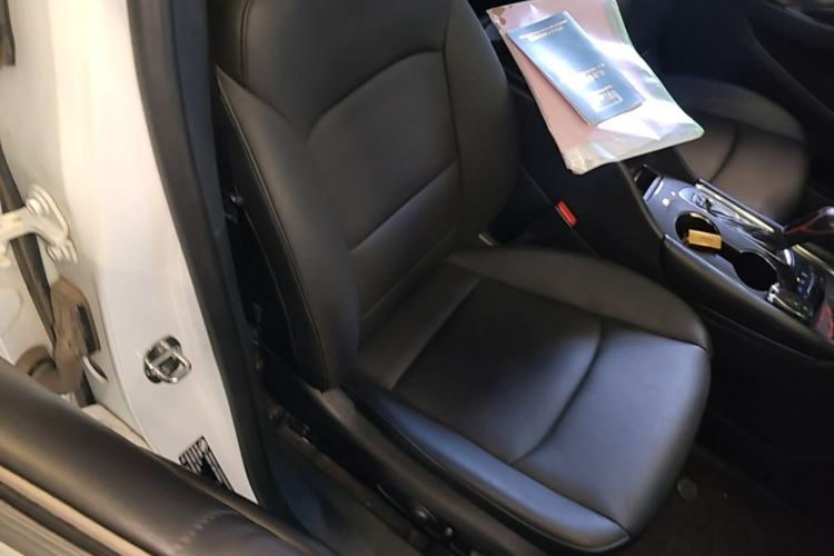 Used Chevrolet Malibu XL 2016 1.5T Dual-Clutch Ruichi Edition Right Front Seat