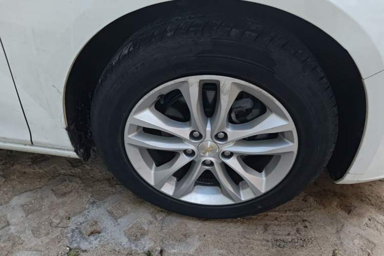 Used Chevrolet Malibu XL 2016 1.5T Dual-Clutch Ruichi Edition Right Front Wheel Hub