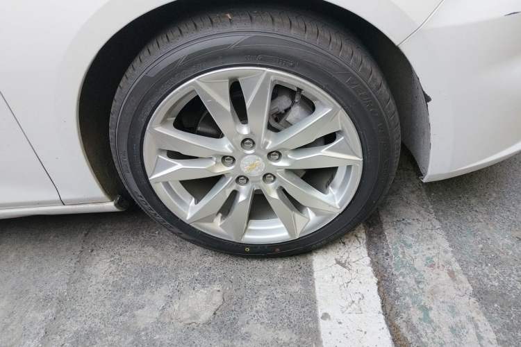 Used Chevrolet Malibu XL 2016 1.5T Dual-Clutch Ruibao Edition Right Front Wheel Hub
