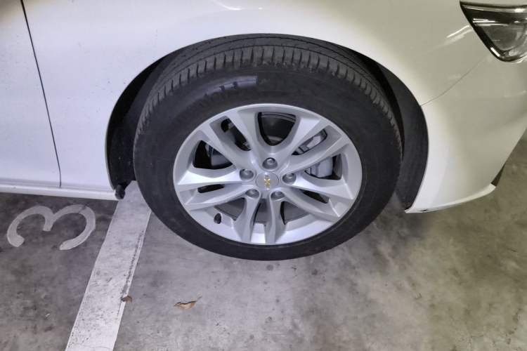 Used Chevrolet Malibu XL 2016 1.5T Dual-Clutch Ruichi Edition Right Front Wheel Hub
