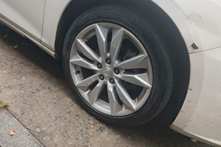 Used Chevrolet Malibu XL 2016 1.5T Dual-Clutch Ruibao Edition Right Front Wheel Hub