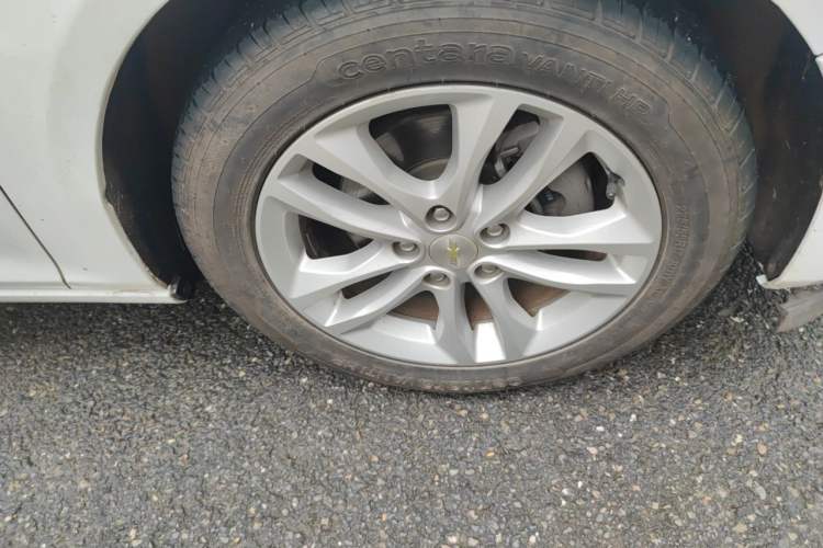Used Chevrolet Malibu XL 2016 1.5T Dual-Clutch Ruichi Edition Right Front Wheel Hub