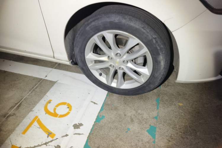 Used Chevrolet Malibu XL 2016 1.5T Dual-Clutch Ruichi Edition Right Front Wheel Hub