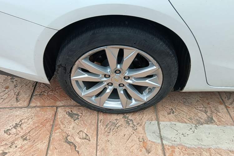 Used Chevrolet Malibu XL 2016 1.5T Dual-Clutch Ruibao Edition Right Rear Wheel Hub