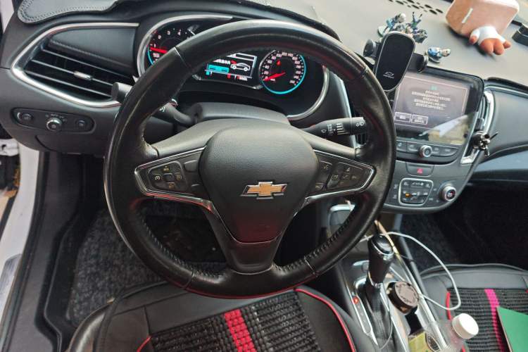 Used Chevrolet Malibu XL 2016 1.5T Dual-Clutch RuiShang Edition Steering Wheel