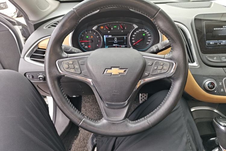 Used Chevrolet Malibu XL 2016 1.5T Dual-Clutch Ruibao Edition Steering Wheel