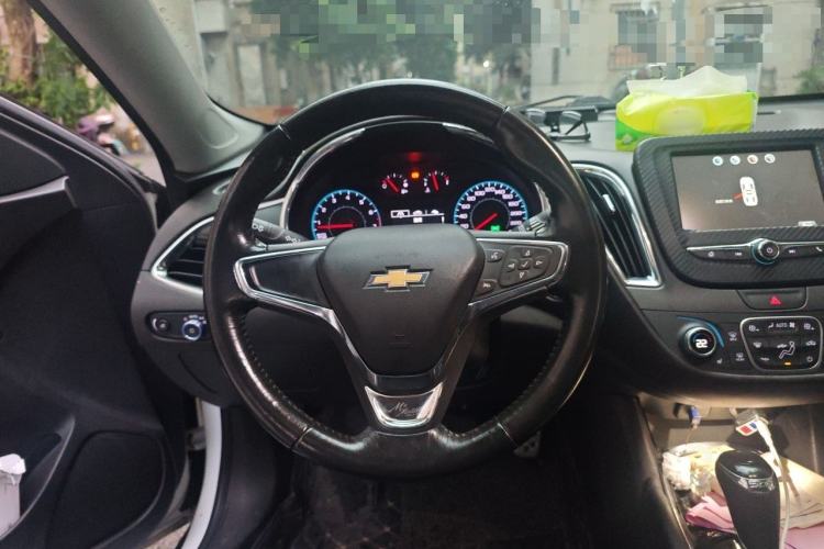 Used Chevrolet Malibu XL 2016 1.5T Dual-Clutch Ruichi Edition Steering Wheel