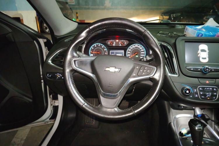 Used Chevrolet Malibu XL 2016 1.5T Dual-Clutch Ruichi Edition Steering Wheel