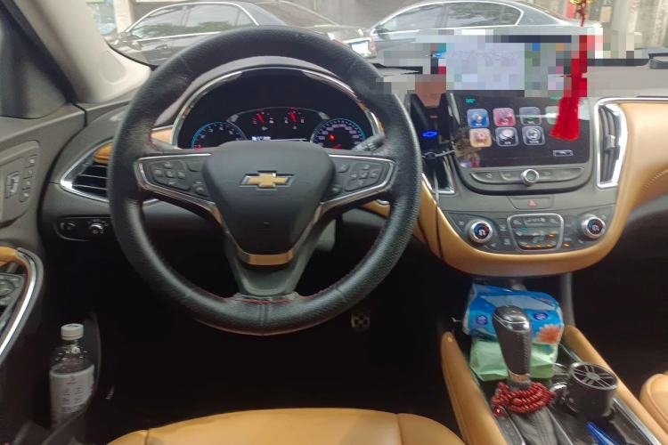 Used Chevrolet Malibu XL 2016 2.5L Automatic RuiZun Edition Steering Wheel