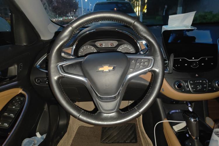 Used Chevrolet Malibu XL 2016 1.5T Dual-Clutch Ruichi Edition Steering Wheel