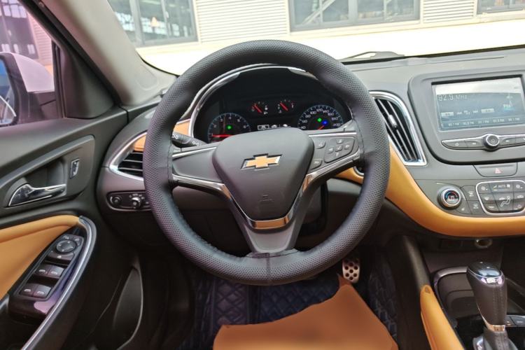 Used Chevrolet Malibu XL 2016 1.5T Dual-Clutch Ruichi Edition Steering Wheel