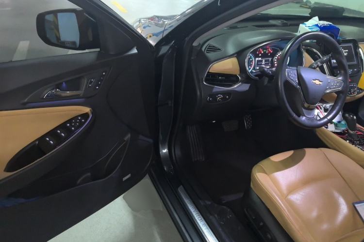 Used Chevrolet Malibu XL 2017 2.5L Automatic RuiZun Edition Driver Seat