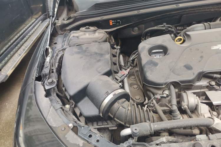 Used Chevrolet Malibu XL 2017 1.5T Automatic RuiShang Edition Engine Bay Right