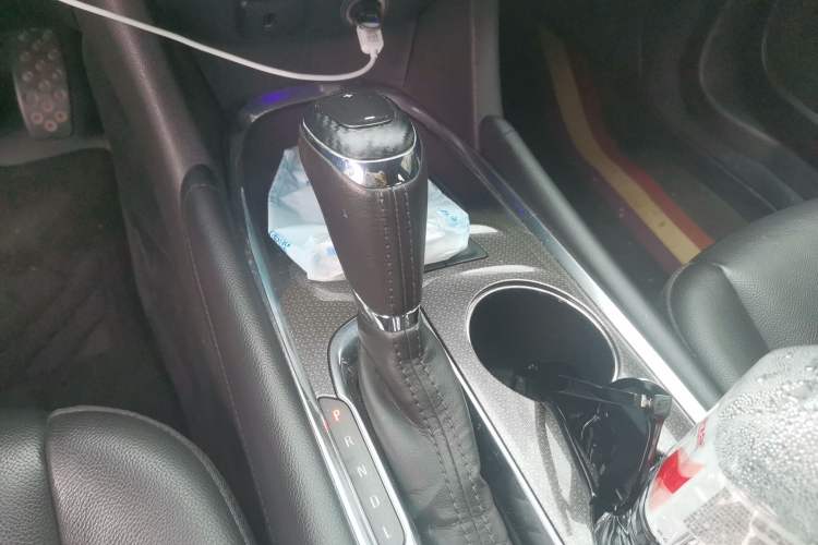 Used Chevrolet Malibu XL 2017 1.5T Automatic RuiShang Edition Gear Lever