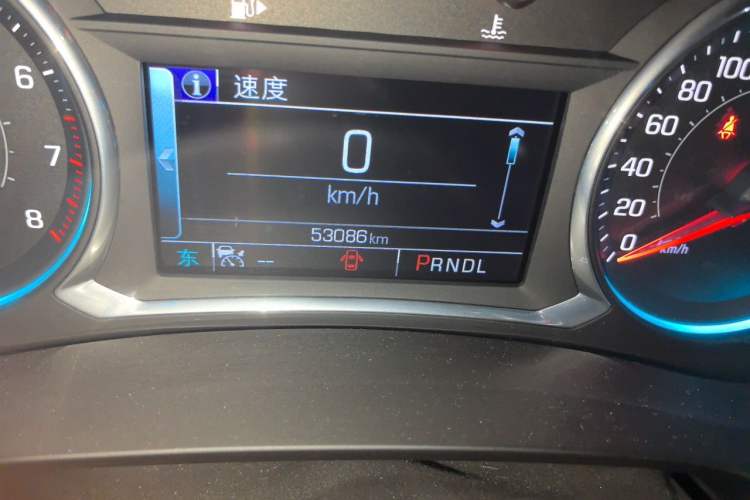 Used Chevrolet Malibu XL 2017 2.5L Automatic RuiZun Edition Odometer Close Up