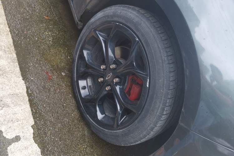 Used Chevrolet Malibu XL 2017 1.5T Automatic RuiShang Edition Right Front Wheel Hub