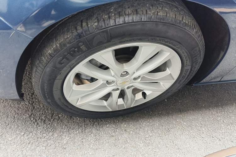 Used Chevrolet Malibu XL 2017 1.5T Automatic Ruichi Edition Left Front Wheel Hub