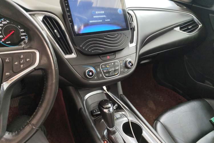 Used Chevrolet Malibu XL 2017 1.5T Automatic Ruichi Edition Audio And AC Panel