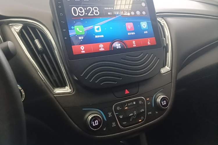 Used Chevrolet Malibu XL 2017 1.5T Automatic Ruichi Edition Audio And AC Panel