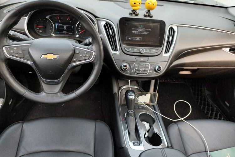 Used Chevrolet Malibu XL 2017 1.5T Dual-Clutch Ruimao Edition Center Console