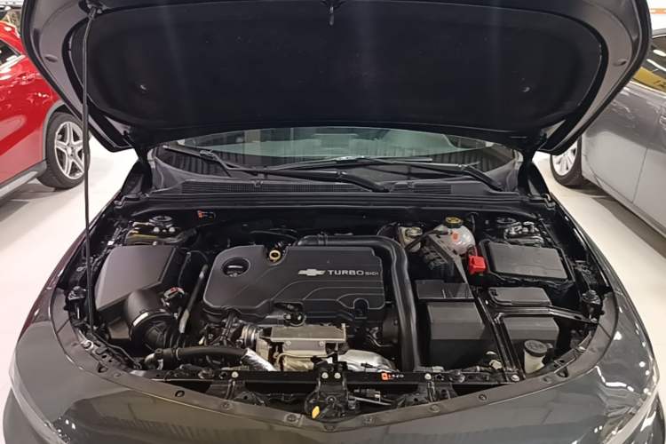 Used Chevrolet Malibu XL 2017 1.5T Automatic Ruichi Edition Engine Bay