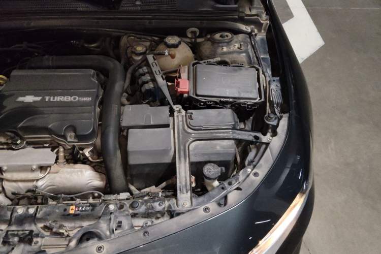 Used Chevrolet Malibu XL 2017 1.5T Automatic Ruichi Edition Engine Bay Left