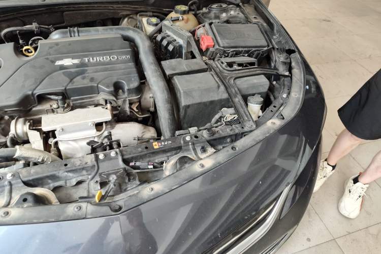 Used Chevrolet Malibu XL 2017 1.5T Automatic Ruichi Edition Engine Bay Left