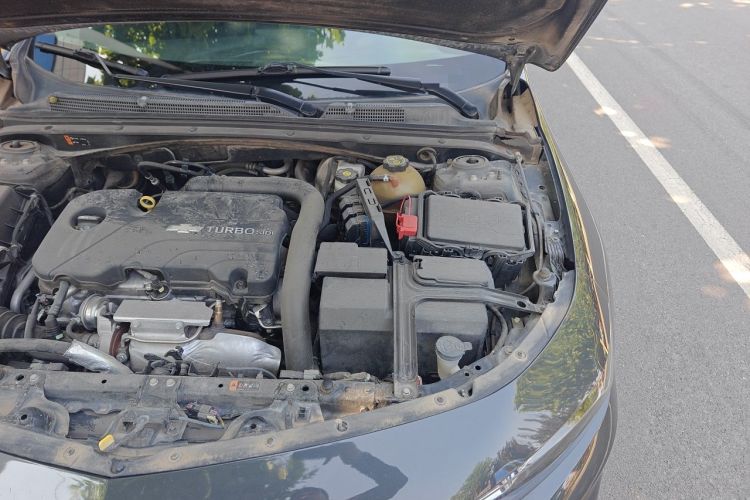 Used Chevrolet Malibu XL 2017 1.5T Automatic Ruichi Edition Engine Bay Left
