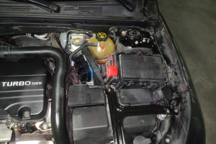Used Chevrolet Malibu XL 2017 1.5T Automatic Ruichi Edition Engine Bay Left